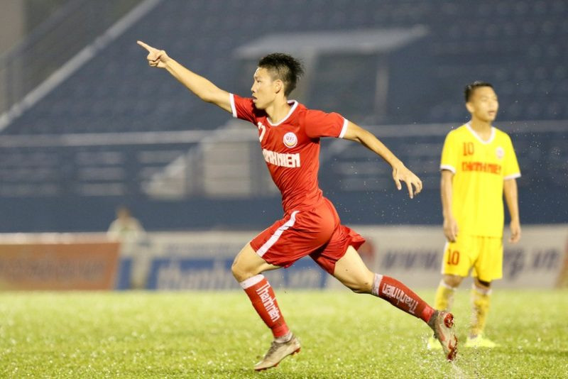 U19 SLNA vào bán kết sau khi hạ gục U19 Hà Nội với tỷ số 5-3. Vòng chung kết U19 Quốc gia 2021: PVF thắng đậm Topenland Bình Định 3-0 -0