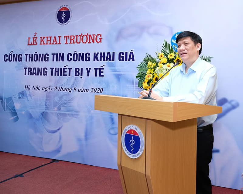 GS, TS Nguyễn Thanh Long phát biểu tại buổi lễ. Tránh thổi giá, tiêu cực trong mua sắm đấu thầu -0