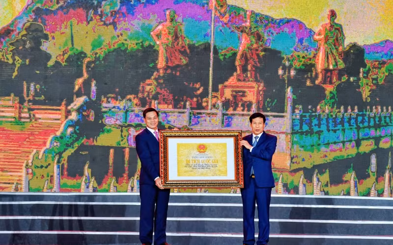 Âm vang chiến thắng trên sông Bạch Đằng -0