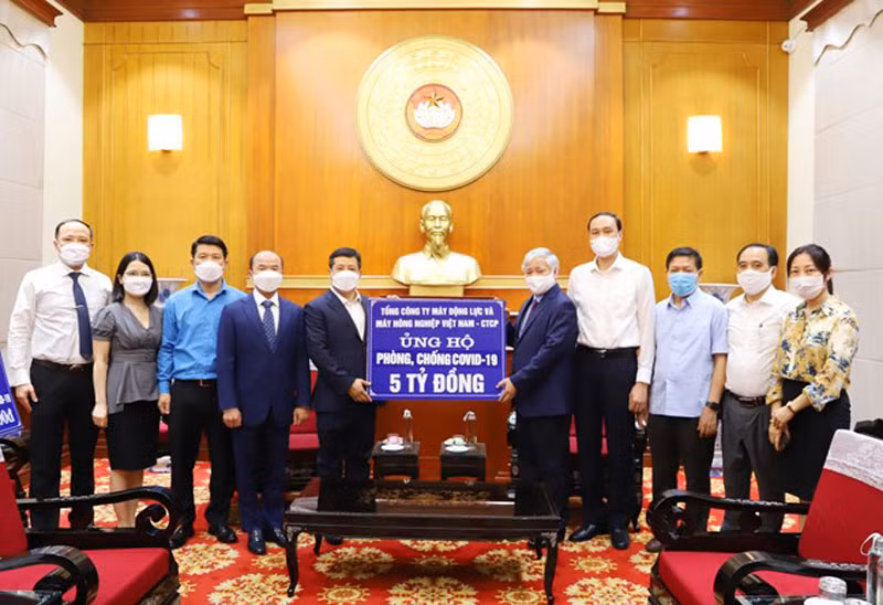 Tiếp tục ủng hộ nguồn lực phòng, chống dịch Covid-19