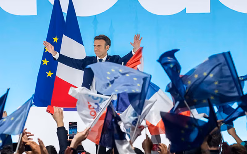 Ông Emmanuel Macron kêu gọi cử tri dồn phiếu trong vòng hai vì chiến thắng ở phía trước. (Le Figaro)