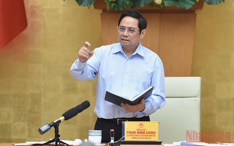 Về chiến lược vaccine, Thủ tướng khẳng định, “vaccine tốt nhất là vaccine tiêm sớm nhất”; tiêm vaccine khoa học, ưu tiên tuyến đầu, chú ý những người làm dịch vụ, công nhân. (Ảnh: TRẦN HẢI) Nêu cao tinh thần trách nhiệm, phát huy hiệu quả vai trò xã, phường là pháo đài chống dịch -0