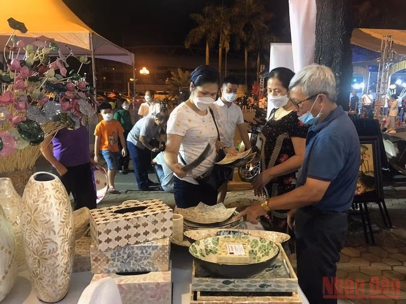 Quảng bá đặc sản ẩm thực và du lịch làng nghề Hà Nội -0