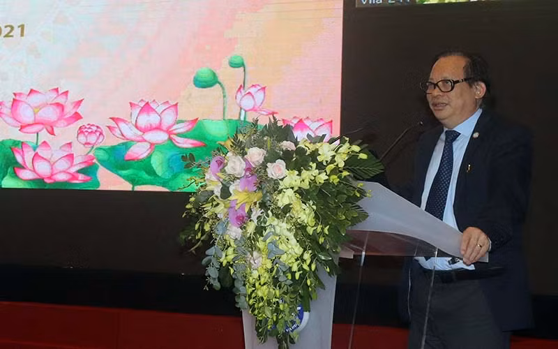 PGS, TS Nguyễn Viết Nhung, Chủ nhiệm Chương trình Chống lao Quốc gia phát biểu tại buổi giao ban.