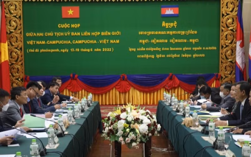 Cuộc họp hai Chủ tịch Ủy ban liên hợp biên giới Việt Nam-Campuchia, Campuchia-Việt Nam. (ẢNH: BNG)