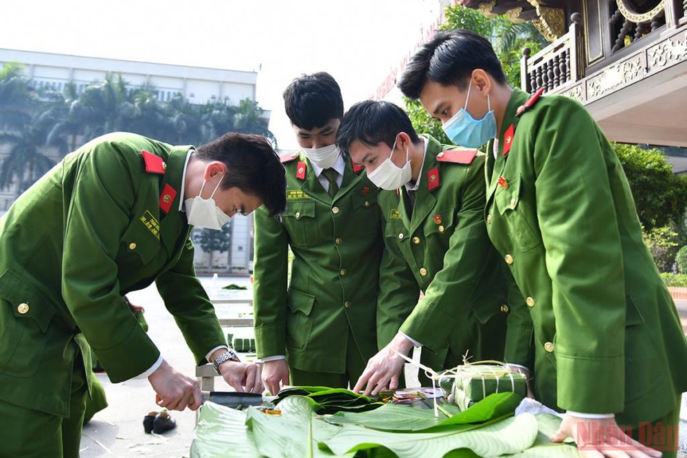 Những chuyến xe yêu thương hỗ trợ sinh viên về quê ăn Tết ảnh 14 Những chuyến xe yêu thương hỗ trợ sinh viên về quê ăn Tết -0