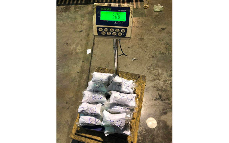 Trọng lượng ma túy cân được hơn 5kg. Liên tục triệt phá các vụ buôn lậu ma túy qua đường hàng không -0