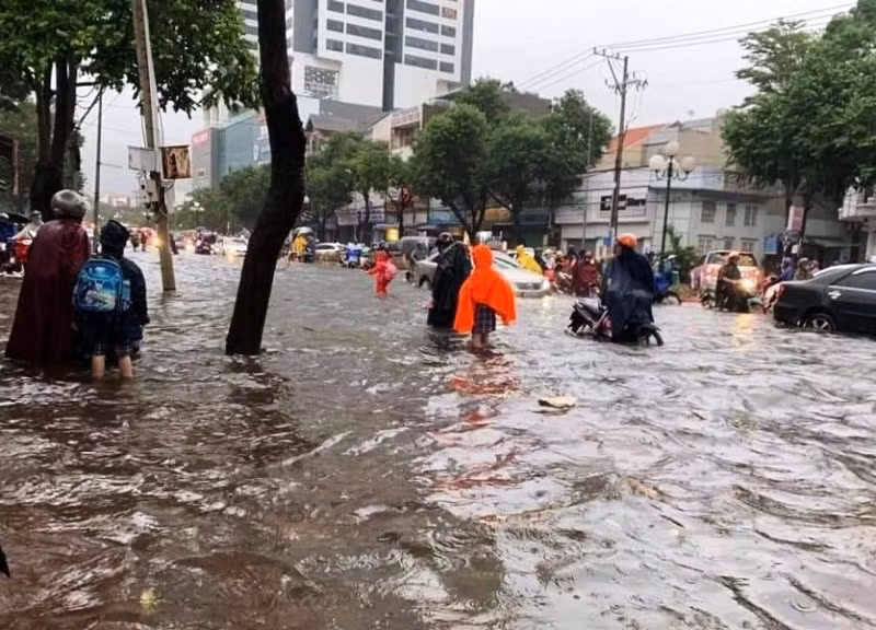 TP Vũng Tàu chìm trong biển nước sau mưa -0