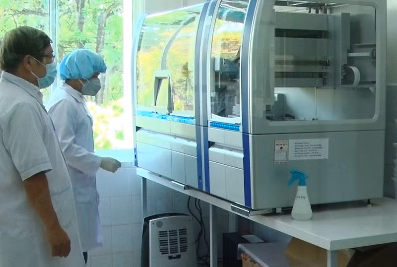 Đẩy nhanh tiến độ xét nghiệm để khống chế dịch lây lan.