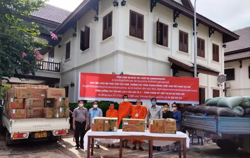 Giáo hội Phật giáo Việt Nam giúp Lào phòng, chống dịch Covid-19 -0