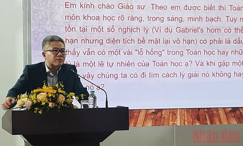 Giáo sư Ngô Bảo Châu trao đổi với học sinh, sinh viên Đại học Quốc gia thành phố Hồ Chí Minh. Ươm mầm tài năng toán và trí tuệ nhân tạo -0