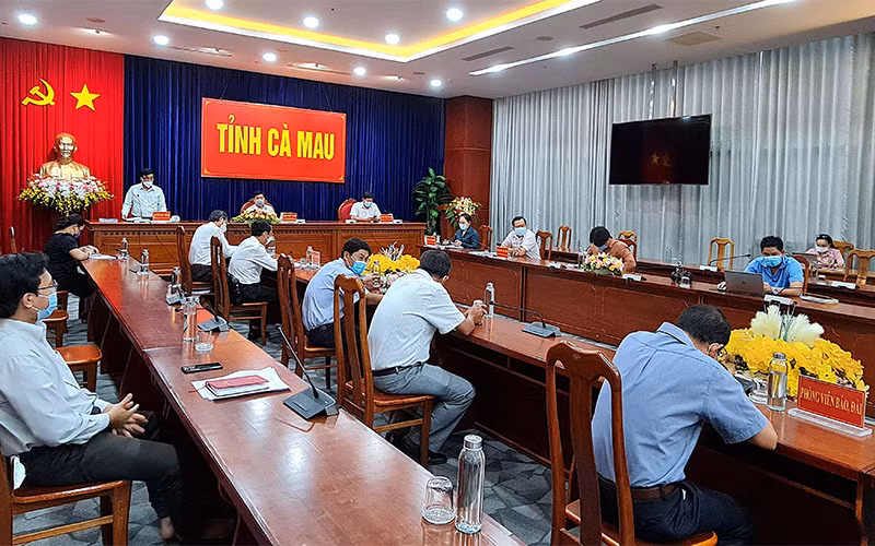 Cà Mau họp báo cung cấp thông tin việc hỗ trợ công dân ngoài tỉnh gặp khó khăn có nguyện vọng về quê.