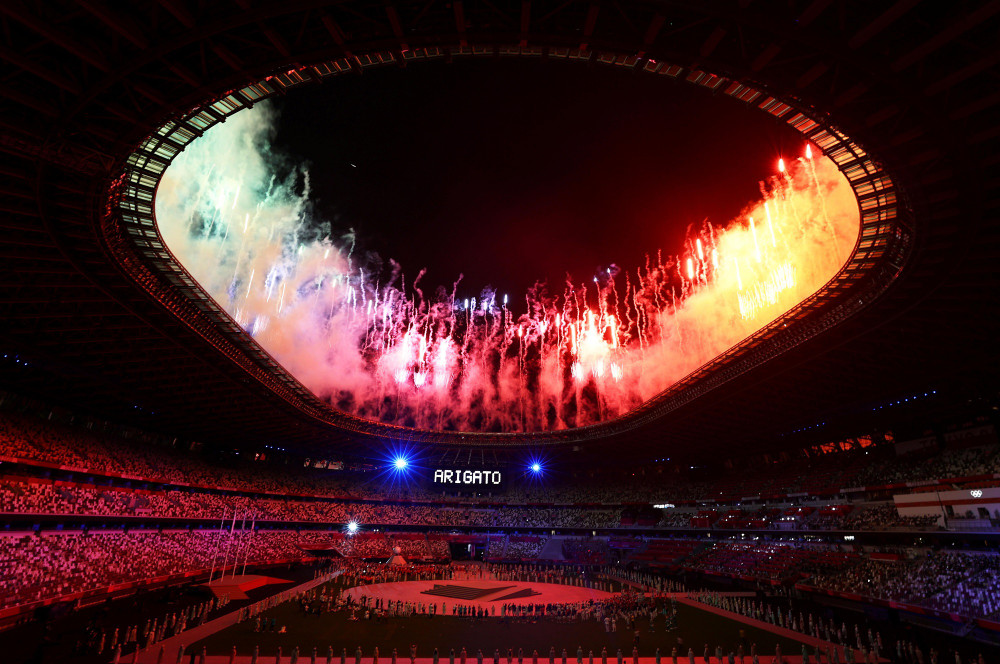 Tạm biệt Tokyo, hẹn gặp lại ở Paris năm 2024. (Ảnh: Reuters) Những khoảnh khắc đáng nhớ tại Olympic Tokyo 2020 -0