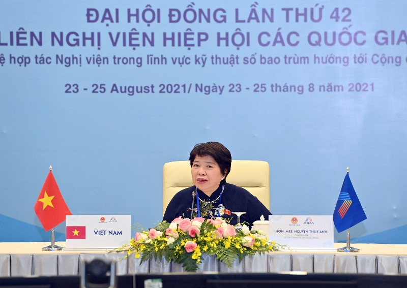 Hợp tác cùng giải quyết vấn đề bất bình đẳng về số hóa -0