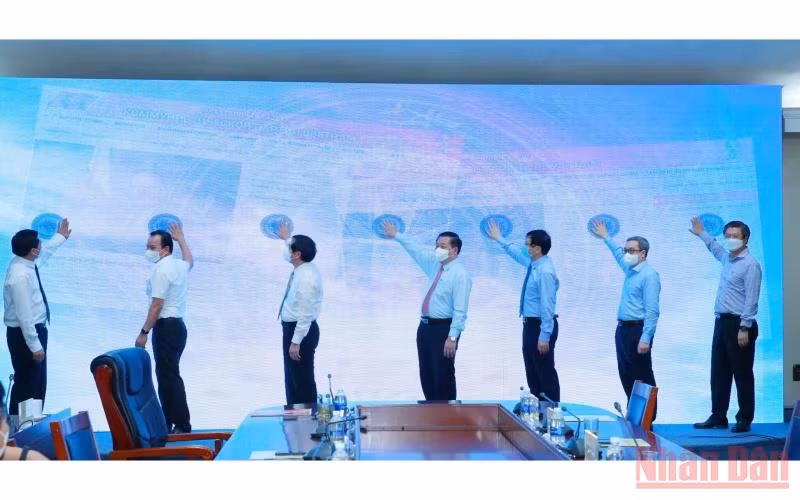 Báo điện tử Đảng Cộng sản Việt Nam ra mắt trang tiếng Nga và tiếng Tây Ban Nha.