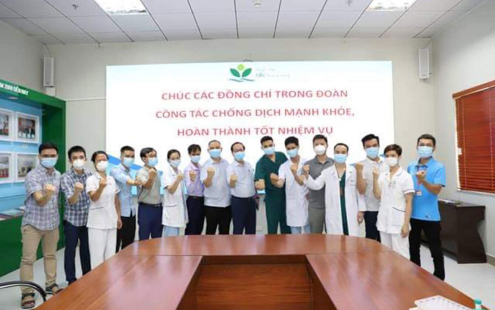 Các bác sĩ Bệnh viện Nhi Trung ương chuẩn bị lên đường vào TP Hồ Chí Minh chống dịch. Chi viện nhân lực y tế cho vùng dịch phía nam -0