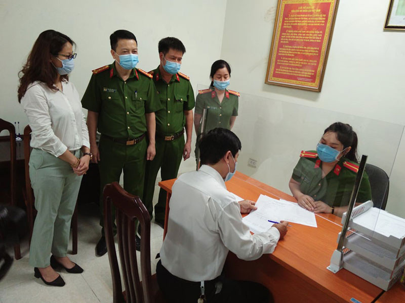 Lãnh đạo Công an thành phố Hà Nội đi kiểm tra trong ngay đầu thi hành Luật Cư trú năm 2020. Ngày đầu triển khai thi hành Luật Cư trú -0