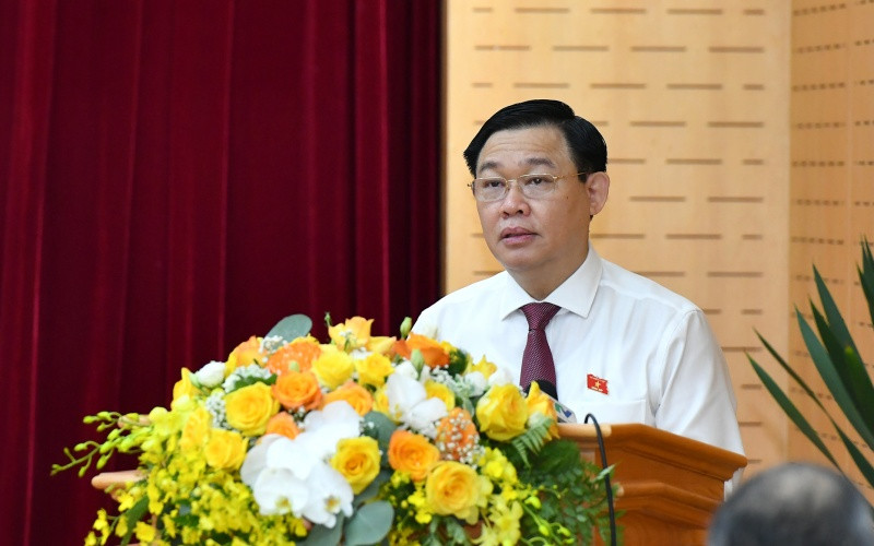 Chủ tịch Quốc hội Vương Đình Huệ phát biểu khai mạc hội nghị.