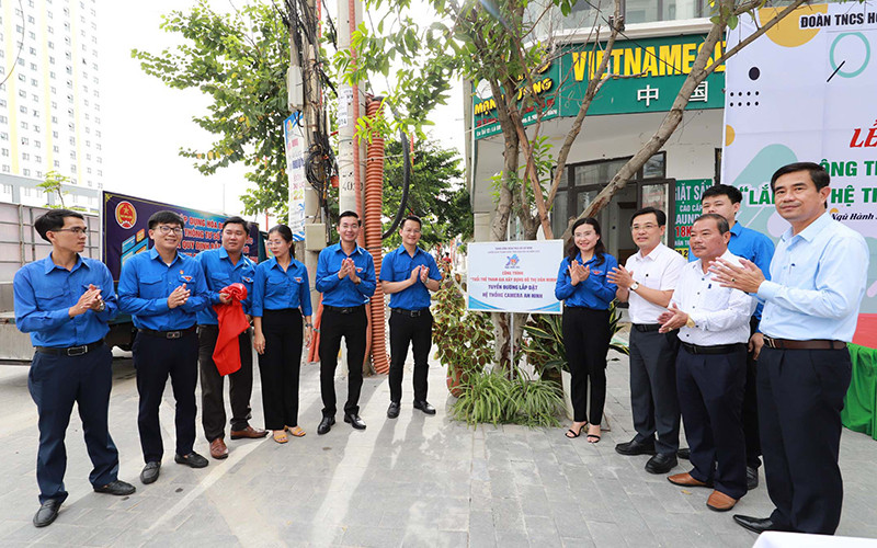 Khánh thành “Tuyến đường camera an ninh”. Gần 600 đoàn viên hưởng ứng “Chiến sĩ tình nguyện vì văn minh đô thị” -0