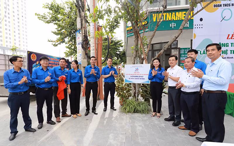Gần 600 đoàn viên hưởng ứng “Chiến sĩ tình nguyện vì văn minh đô thị” -0