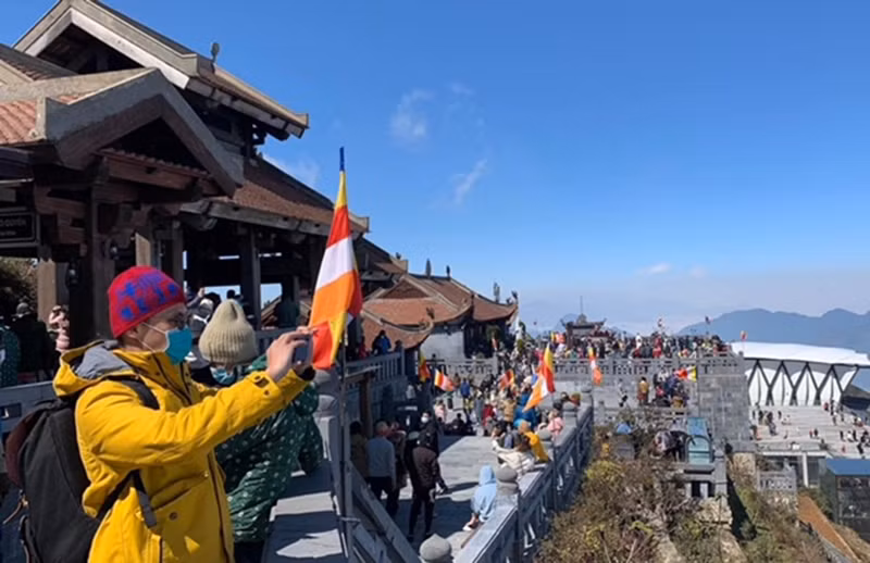 Sa Pa kín hết phòng nghỉ, nhưng không tăng giá -0