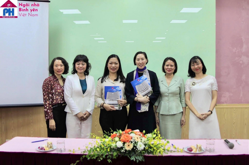 Trung tâm Phụ nữ và Phát triển hợp tác với Tổ chức Di cư Quốc tế cung cấp Gói Hỗ trợ tái hòa nhập cho nạn nhân bị mua bán trở về. Cần nhân lên nhiều “Ngôi nhà bình yên” -0