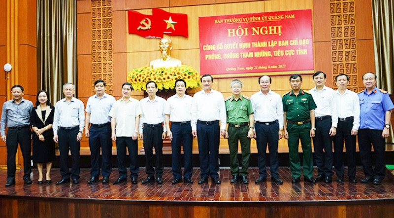 Ra mắt Ban Chỉ đạo phòng, chống tham nhũng, tiêu cực tỉnh. Quảng Nam công bố quyết định thành lập Ban Chỉ đạo phòng, chống tham nhũng, tiêu cực tỉnh -0