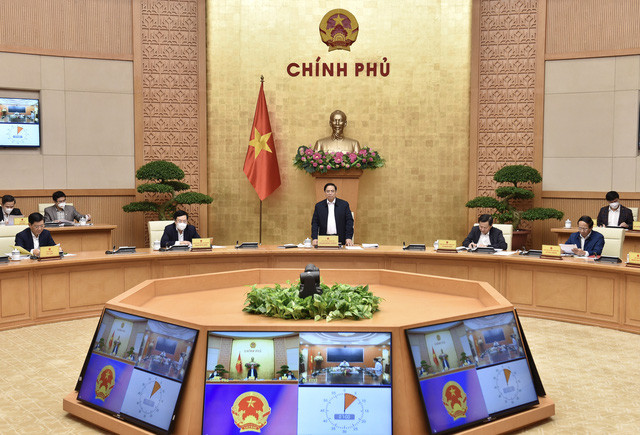 Chính phủ đặt mục tiêu phục hồi, phát triển nhanh hoạt động sản xuất, kinh doanh. (Ảnh: VGP)