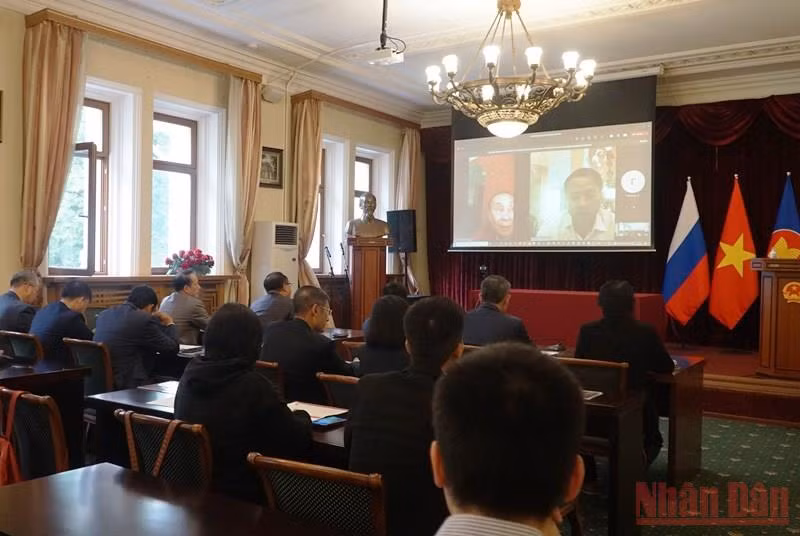 Toàn cảnh cuộc họp tổng kết Dự án “Đồng lòng Việt Nam” tại đầu cầu Moskva. (Ảnh: Quế Anh)