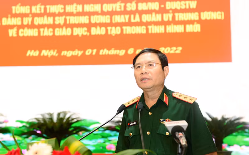 Thượng tướng Nguyễn Tân Cương phát biểu chỉ đạo tại hội nghị.