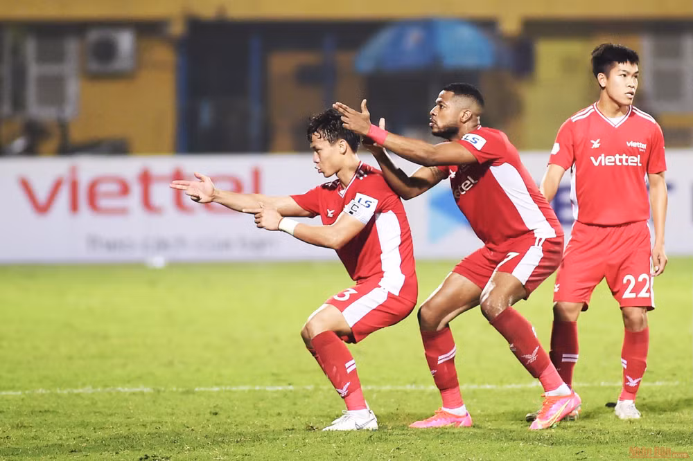 Ba đội chủ nhà đều giành chiến thắng thuyết phục ở vòng trước. (Ảnh: TRẦN HẢI)