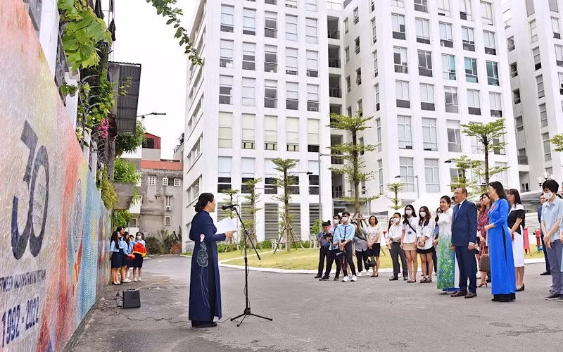 Chủ tịch Liên hiệp các tổ chức hữu nghị Việt Nam Nguyễn Phương Nga phát biểu tại buổi lễ.