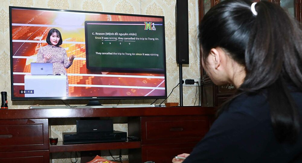Trước diễn biến phức tạp của dịch bệnh Covid -19, nhằm giúp học sinh nắm bắt kiến thức, Sở Giáo dục Đào tạo Hà Nội phối hợp với Đài PT &TH Hà Nội phát sóng chương trình “Học trên truyền hình”.
