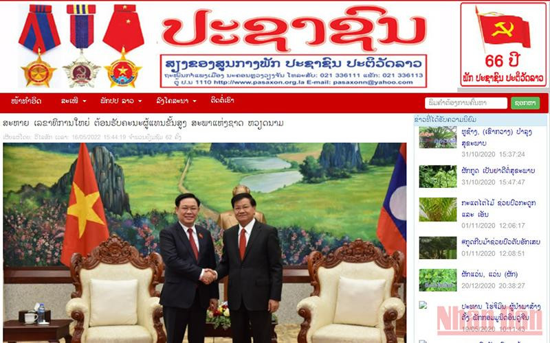 Báo điện tử Pasaxon đăng tin, ảnh Chủ tịch Quốc hội Vương Đình Huệ chào xã giao đồng chí Thongloun Sisoulith, Tổng Bí thư, Chủ tịch nước Lào. (Ảnh: DUY TOÀN) Báo chí Lào đưa tin về hoạt động của Chủ tịch Quốc hội Vương Đình Huệ tại Lào -0