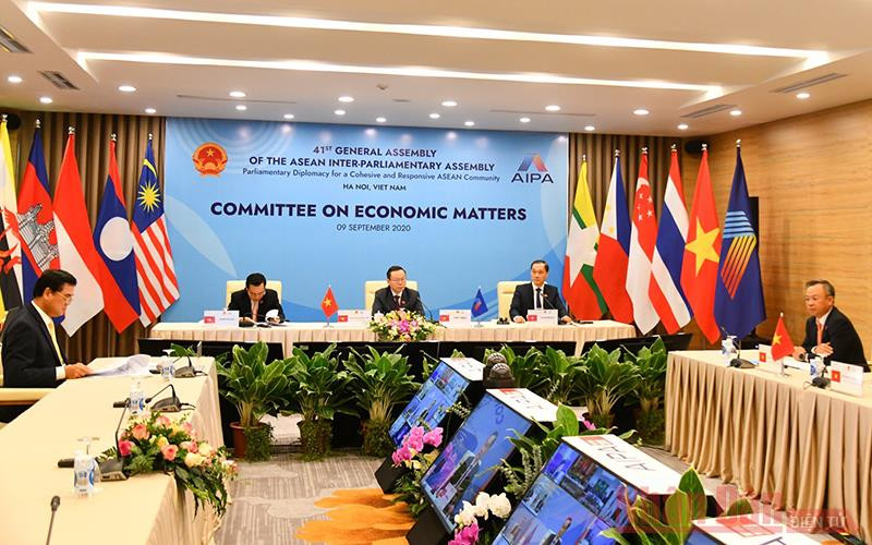 Quang cảnh hội nghị. Tăng cường gắn kết, chung tay phục hồi kinh tế ASEAN sau đại dịch Covid-19 -0