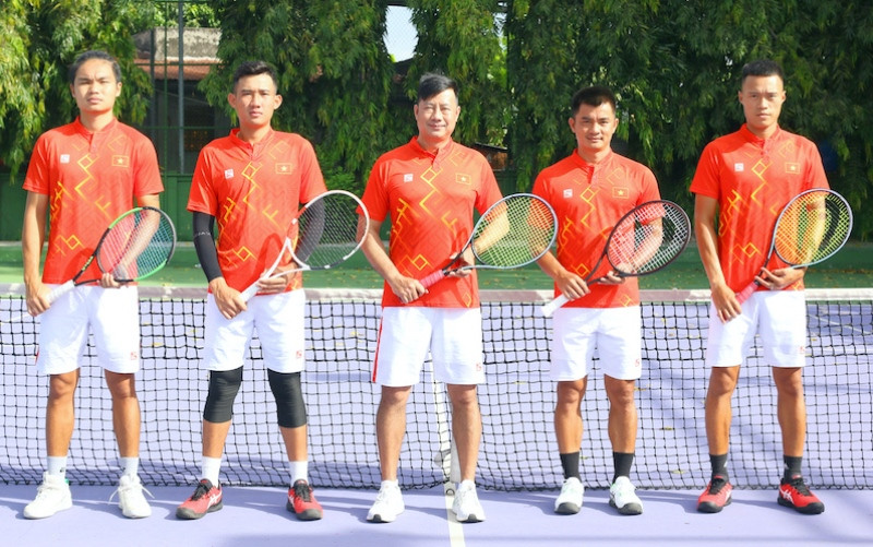 Các thành viên đội tuyển quần vợt Davis Cup Việt Nam. (Ảnh: Liên đoàn Quần vợt Việt Nam) Quần vợt Việt Nam chạm trán đối thủ mạnh ở vòng playoffs Davis Cup 2022 -0