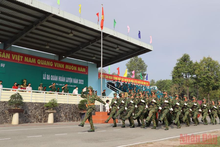 Lực lượng vũ trang tỉnh Đồng Nai ra quân huấn luyện năm 2022. Trao Bằng khen của Thủ tướng cho 10 tập thể, cá nhân có thành tích phòng, chống dịch Covid-19 -0