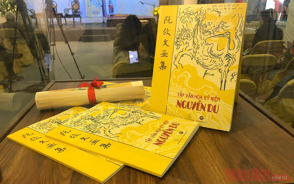 Ấn bản :Tập văn họa kỷ niệm Nguyễn Du" với tranh của các danh họa Việt Nam do MaiHaBooks tái bản. Nhiều sự kiện kỷ niệm 200 năm ngày mất Nguyễn Du -0