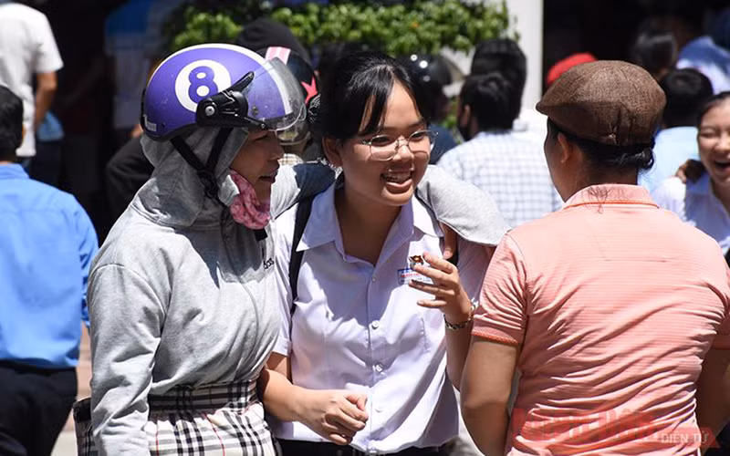 Học sinh Đà Nẵng hoàn thành kỳ thi tuyển sinh vào lớp 10.