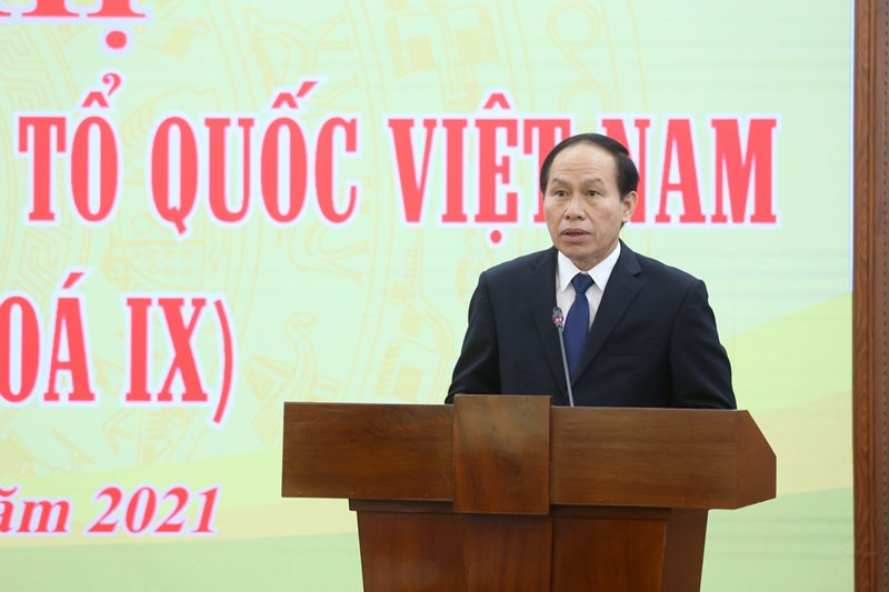 Đồng chí Lê Tiến Châu. Nguyên Bí thư Tỉnh ủy Hậu Giang giữ chức Phó Chủ tịch, Tổng Thư ký Ủy ban Trung ương Mặt trận Tổ quốc Việt Nam -0