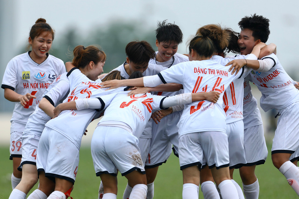 Các cầu thủ U19 nữ Hà Nội Watabe có khởi đầu thuận lợi tại lượt về. U19 Hà Nội Watabe trở lại đường đua vô địch -0