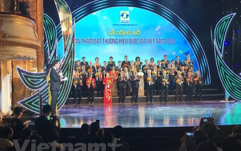 Phó Thủ tướng Thường trực Trương Hòa Bình tại Lễ tôn vinh các doanh nghiệp có sản phẩm đạt Thương hiệu quốc gia năm 2020. (Ảnh: Vietnamplus.vn)