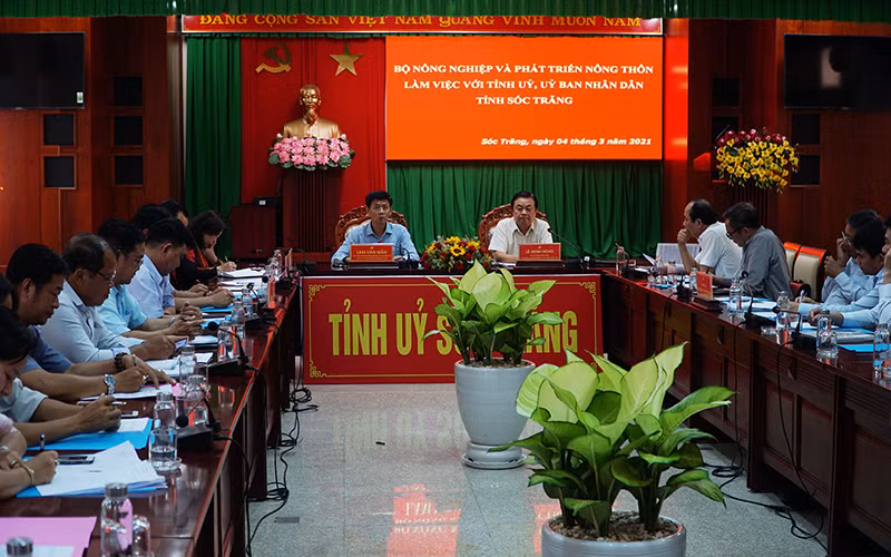 Quang cảnh buổi làm việc của Bộ NN-PTNT với lãnh đạo tỉnh Sóc Trăng.