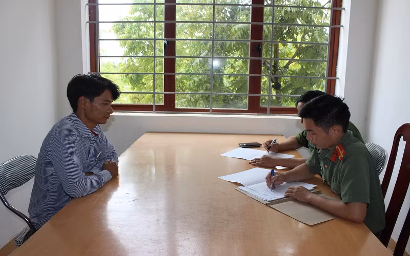 Đối tượng Tống Văn Quang tại cơ quan công an.