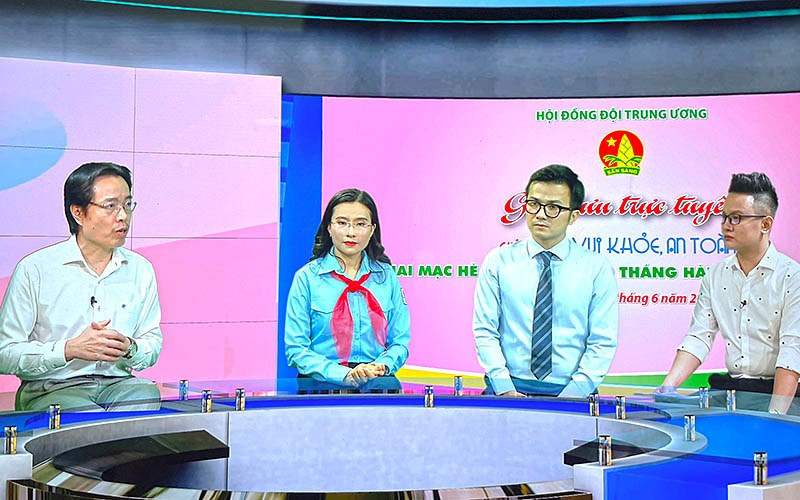 Các diễn giả tại chương trình.