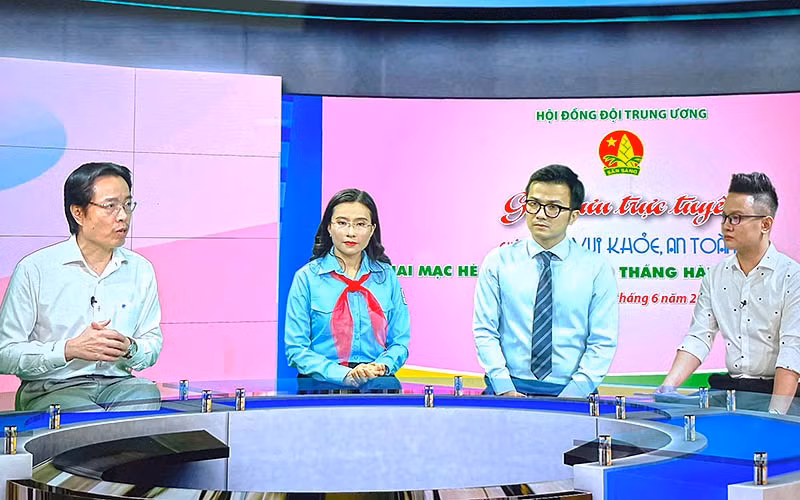Các diễn giả tại chương trình.
