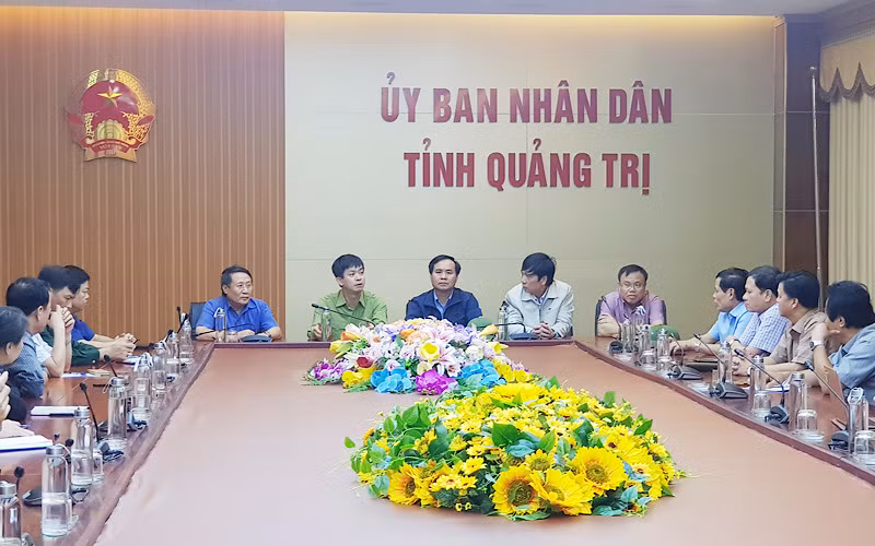 Sạt lở đất tại Quảng Trị vùi lấp nhiều cán bộ, chiến sĩ: Đã tìm thấy thi thể đầu tiên -0
