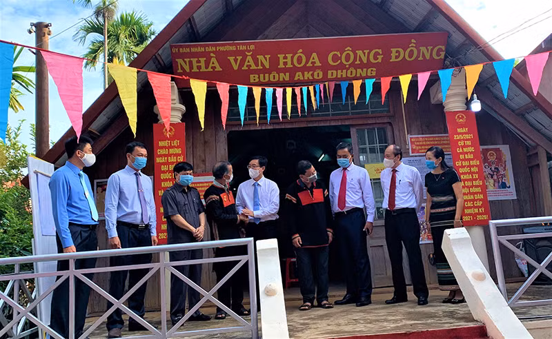 Đồng bào các dân tộc Đắk Lắk nô nức trong Ngày hội non sông -0