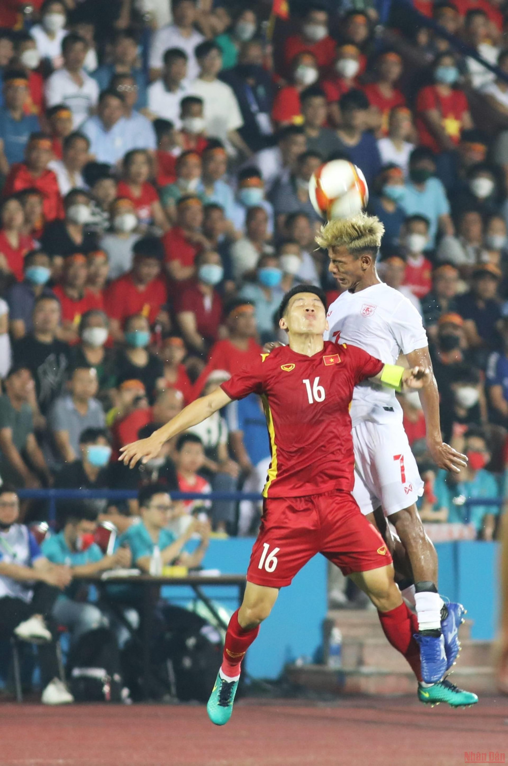 U23 Việt Nam chiếm ưu thế để liên tiếp tạo ra sóng gió trước khung thành Myanmar. (Ảnh: Khiếu Minh) Nhìn lại chiến thắng kịch tính 1-0 của U23 Việt Nam trước U23 Myanmar -0