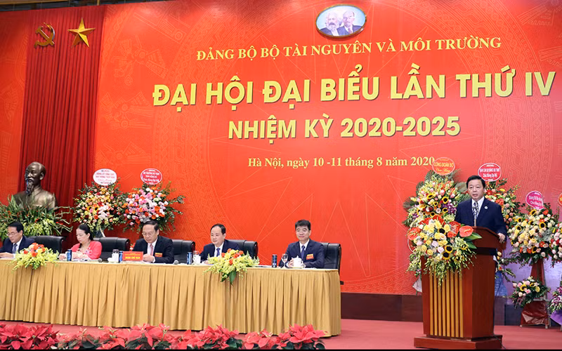 Bộ trưởng Trần Hồng Hà phát biểu chỉ đạo tại Đại hội. Ảnh: Đình Trung